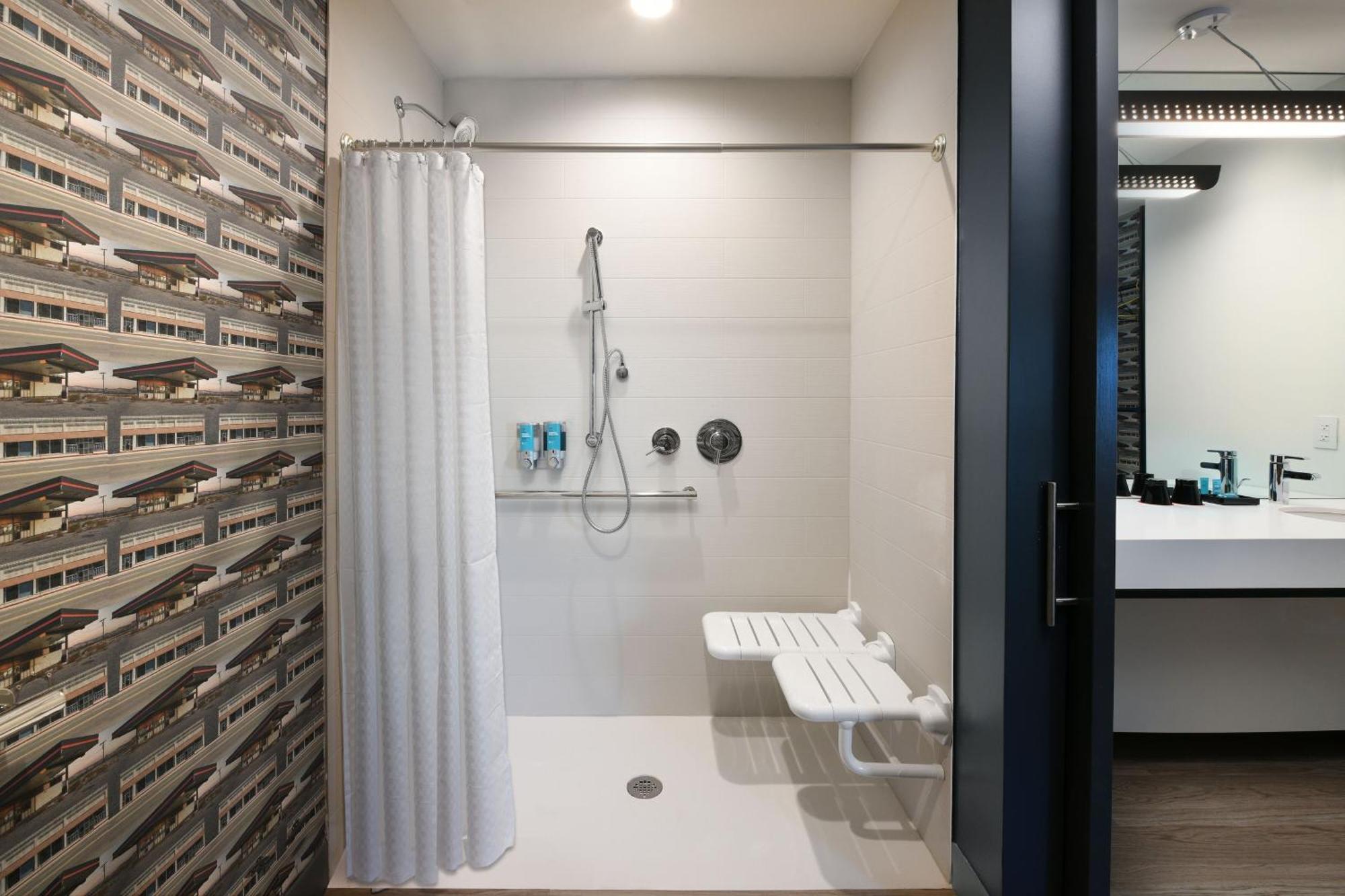 Hotel Aloft Dallas 3*